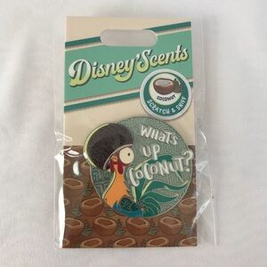 Disney Scents Hei Hei from Moana Coconut Pin Limited Edition NWT